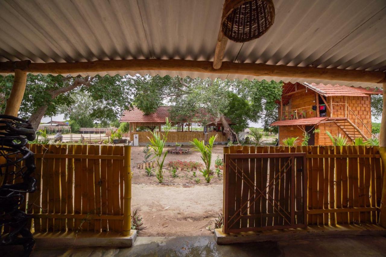 Beach Lagoon Parans Arugam Bay Exterior foto